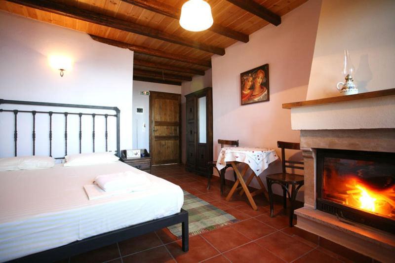 To Xani Otel Palaios Panteleimonas Dış mekan fotoğraf