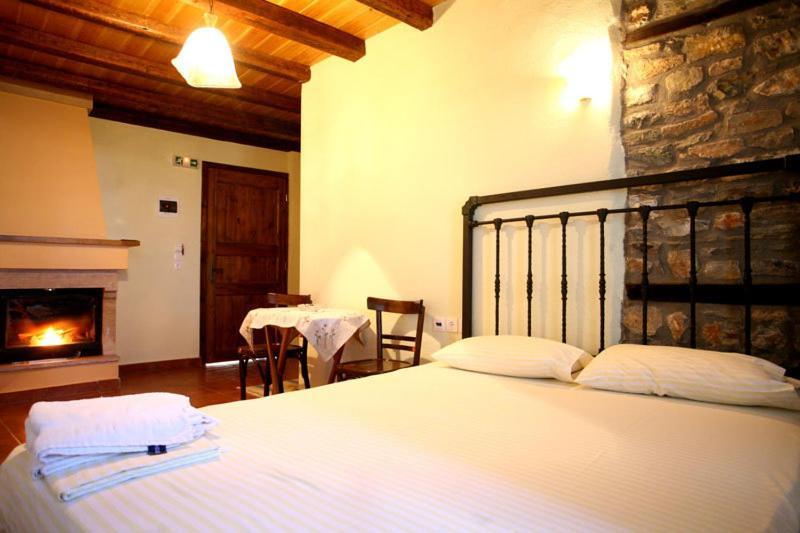 To Xani Otel Palaios Panteleimonas Dış mekan fotoğraf
